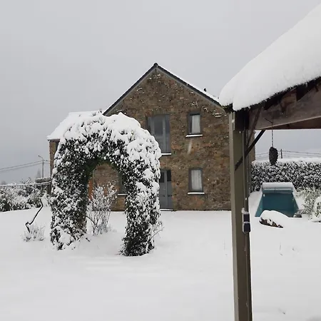 Charming Ardennes Getaway, Cleaning Included בית נופש סטומונט